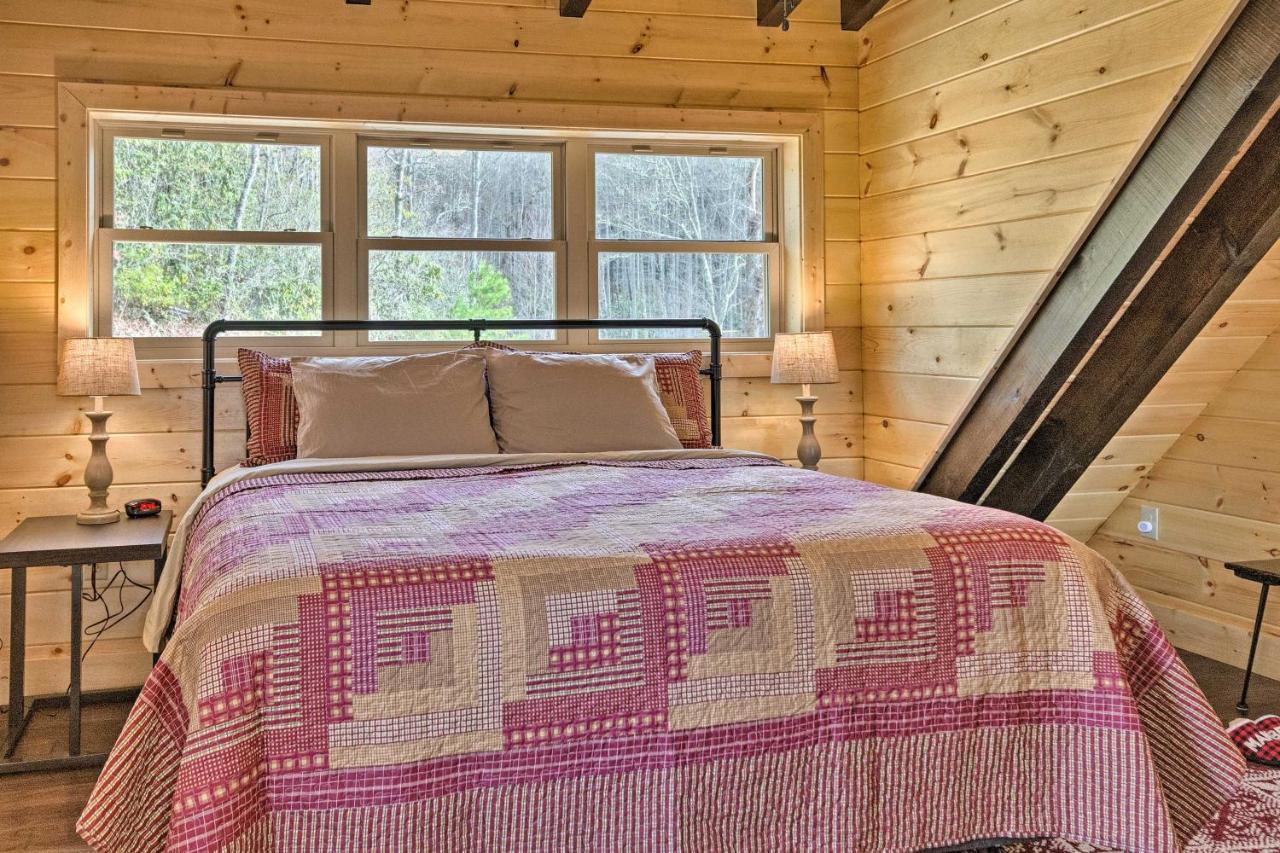 Hilltop Cabin On 5 Acres With Hot Tub And Waterfall! Bryson City Extérieur photo