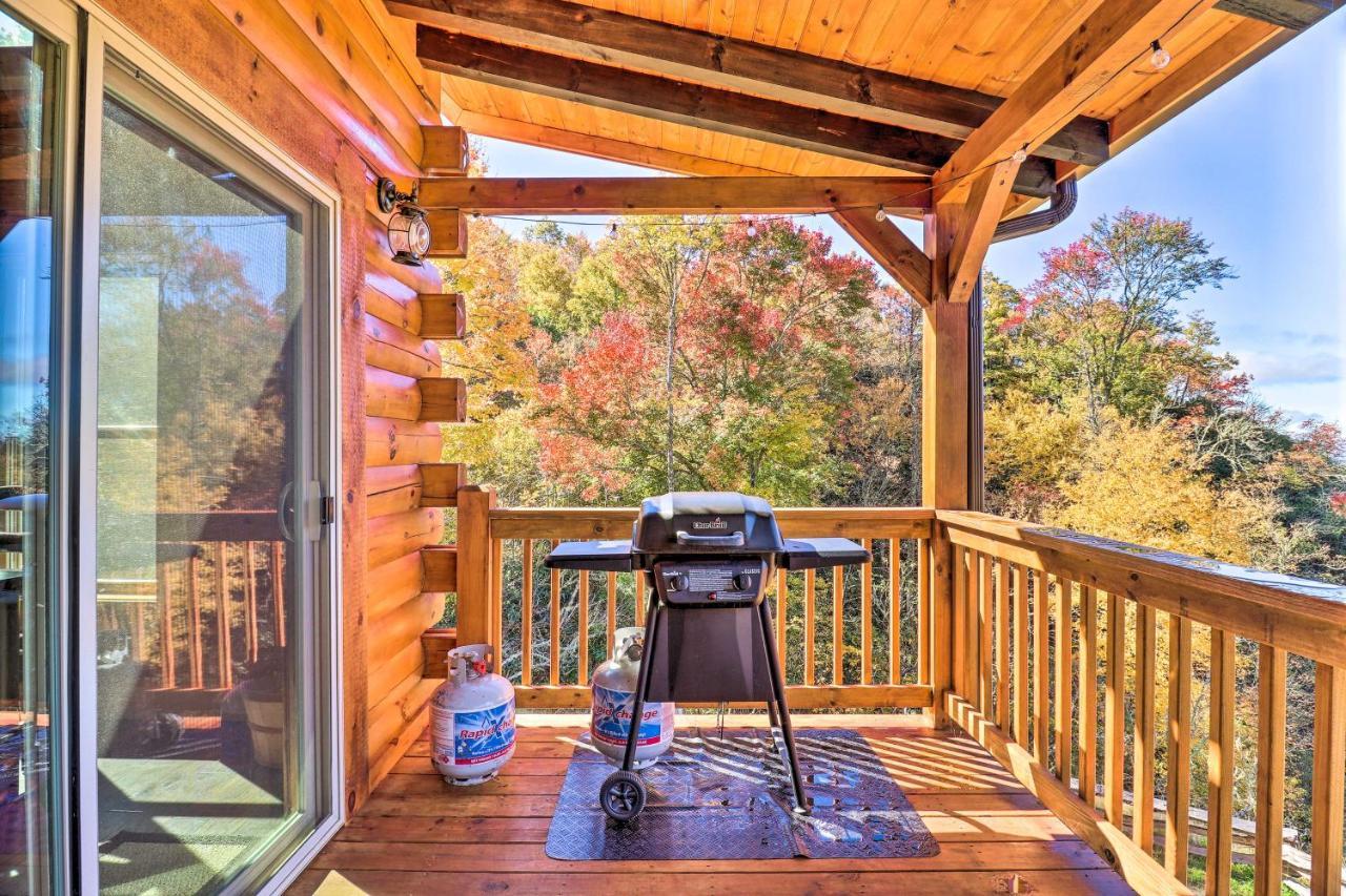 Hilltop Cabin On 5 Acres With Hot Tub And Waterfall! Bryson City Extérieur photo